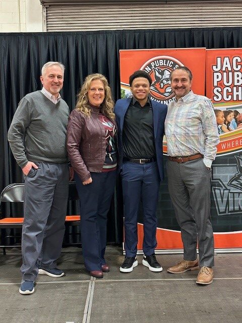 Jackson Viking Ambassador Dinner - Scholarship to JHS Senior